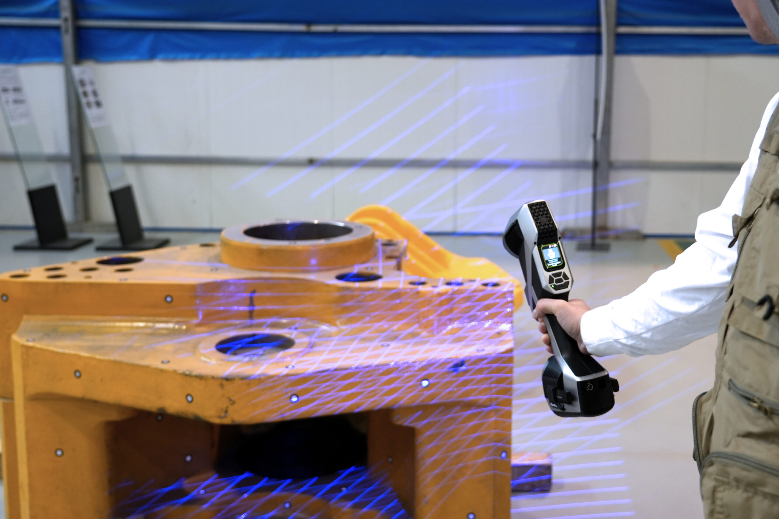 Ręczny skaner 3D SCANTECH KSCAN X skanowanie 3D dużego odlewu